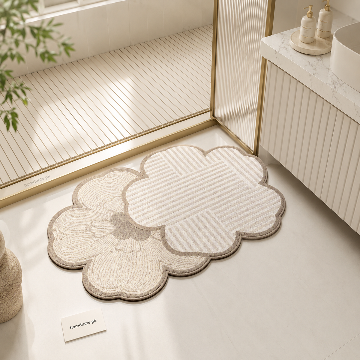 Luxury Flower-Shaped Non-Slip Bathroom Floor Mat | Soft Absorbent Bath Rug (1 PC) (40*60cm)