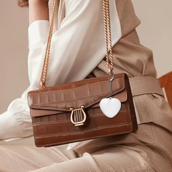 Heart-Shaped LED Purse Finder Keychain – Touch Activated Mini Bag Light with Premium Gift Box (1 Pc)